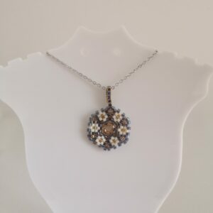 Pendentif Rond motif floral bleu