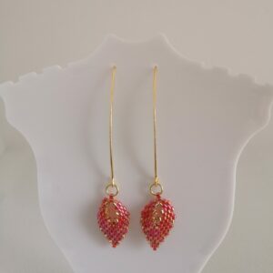 Boucles d'oreille feuille rouge